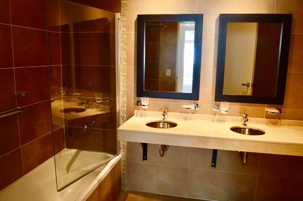 Hotel 6 De Octubre Buenos Aires Kültér fotó